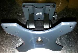 Center Mount for 70 series monitor stands